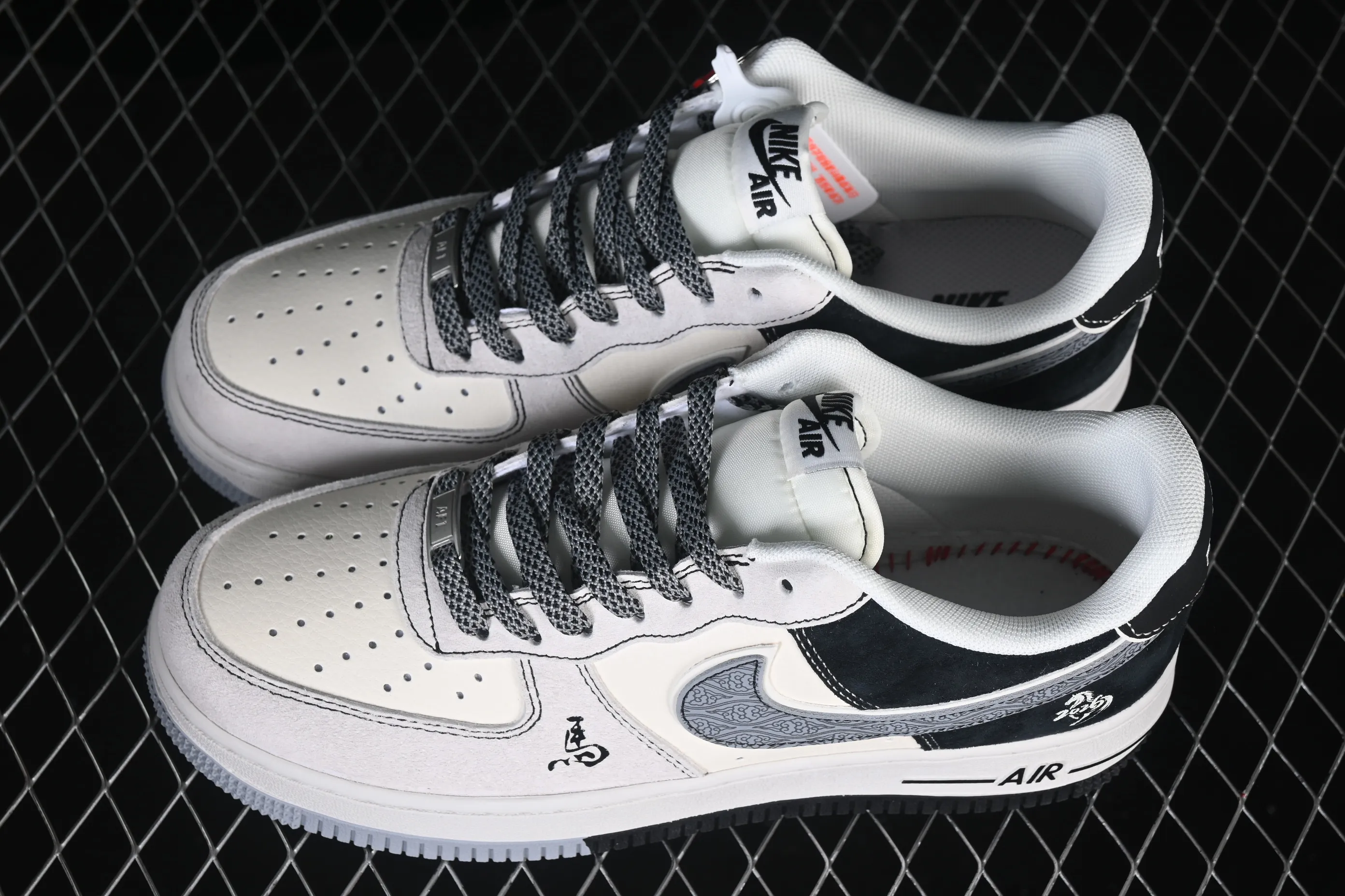 All categories Nk Air Force 1 Air Force series Nk Air Force 1 Low Air Force low-top Nike Air Force 1'07 Low Black and white national style Air Force 1 low-top casual sneakers HT5088-636